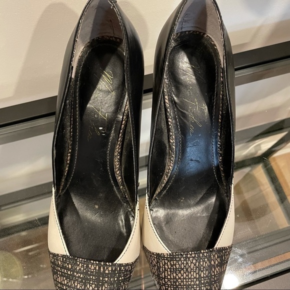 MARC FISHER Black and Cream Heels - Picture 9 of 9